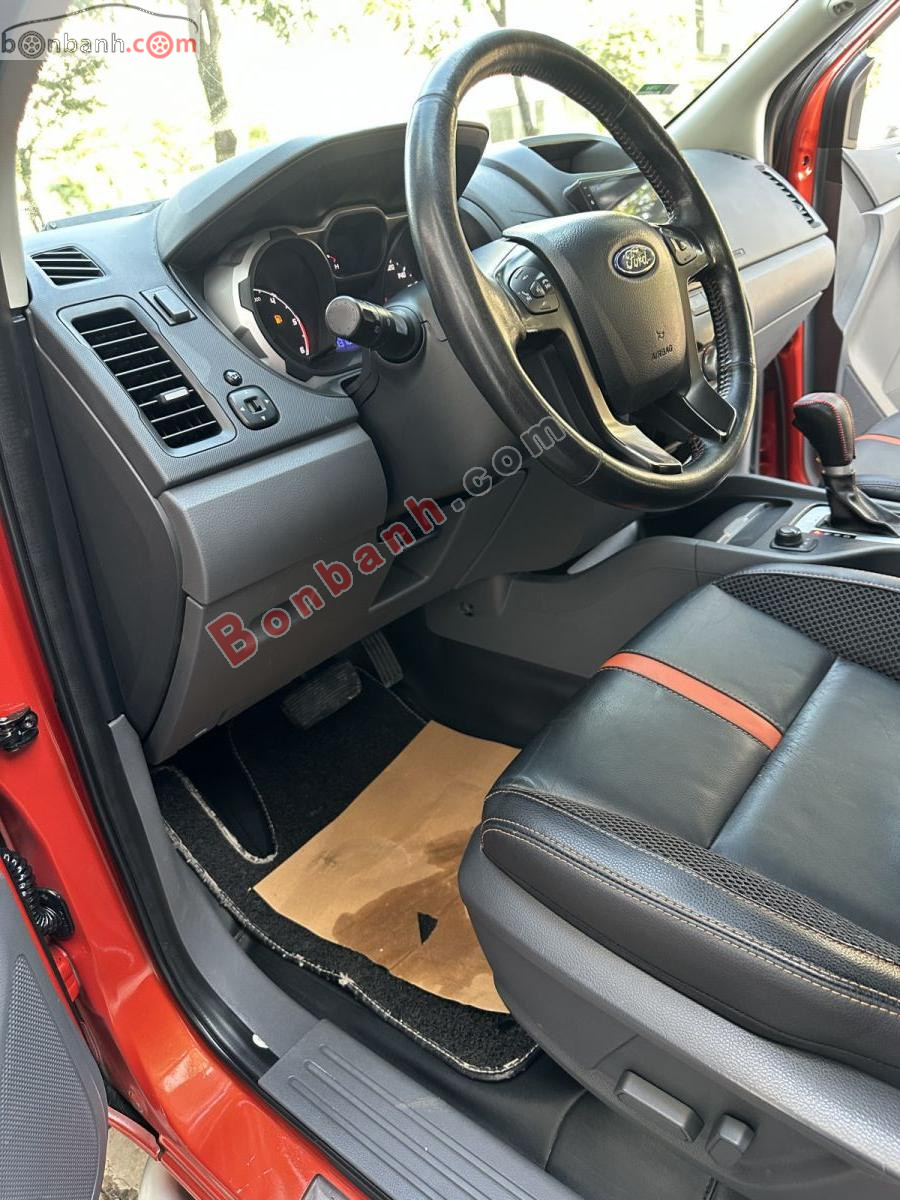 Bán ô tô Ford Ranger Wildtrak 3.2L 4x4 AT - 2015 - xe cũ