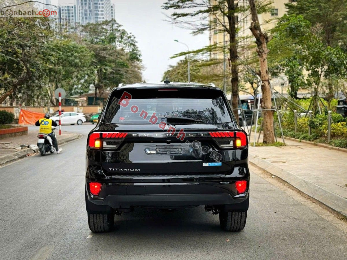 Bán ô tô Ford Everest Titanium 2.0L 4x2 AT - 2022 - xe cũ