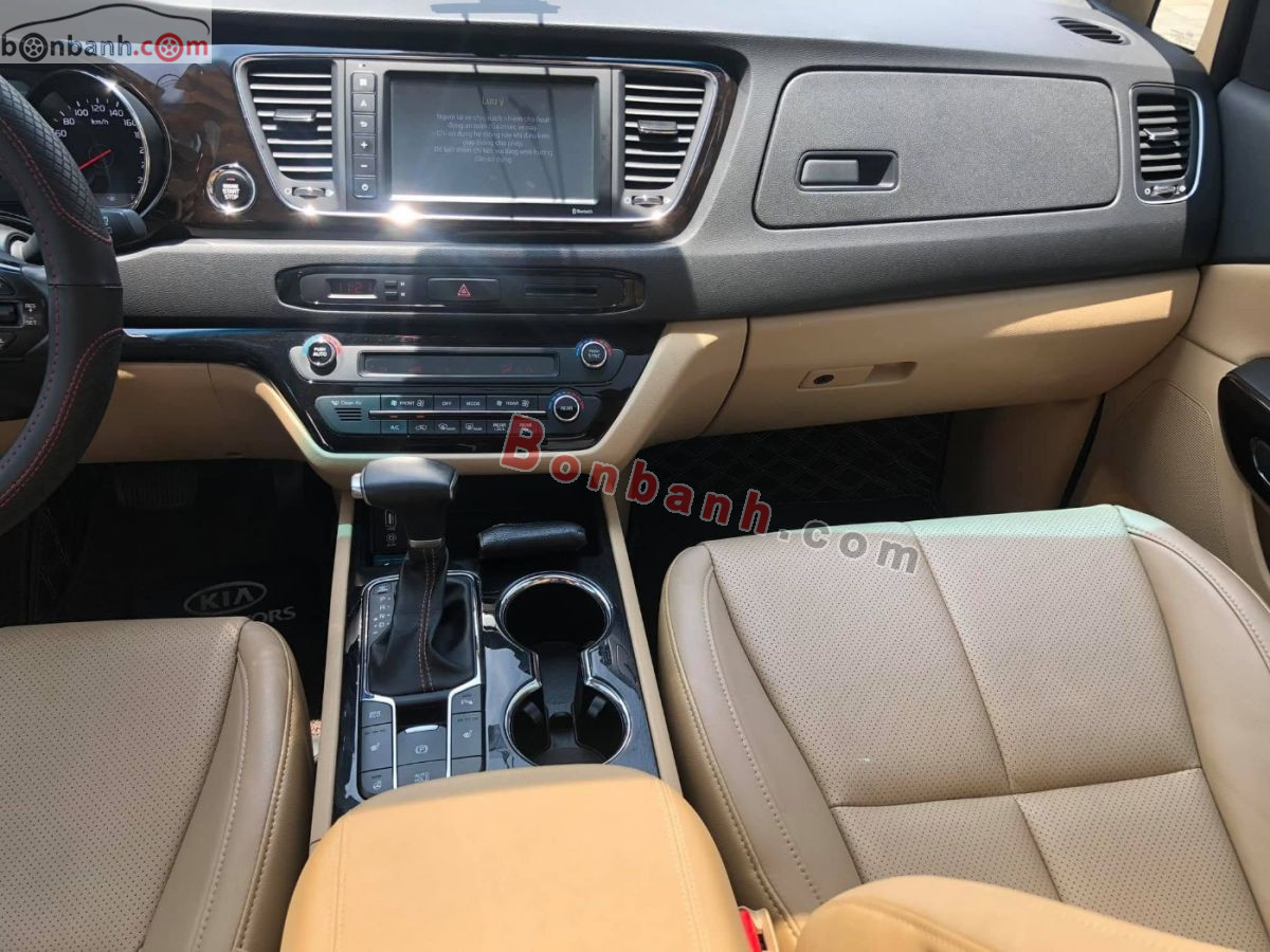 Bán ô tô Kia Sedona 3.3 GAT Signature - 2020 - xe cũ
