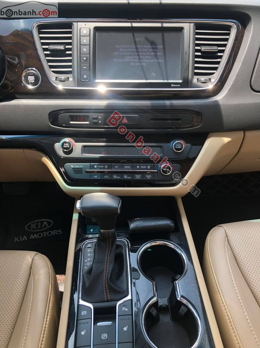 Bán ô tô Kia Sedona 3.3 GAT Signature - 2020 - xe cũ