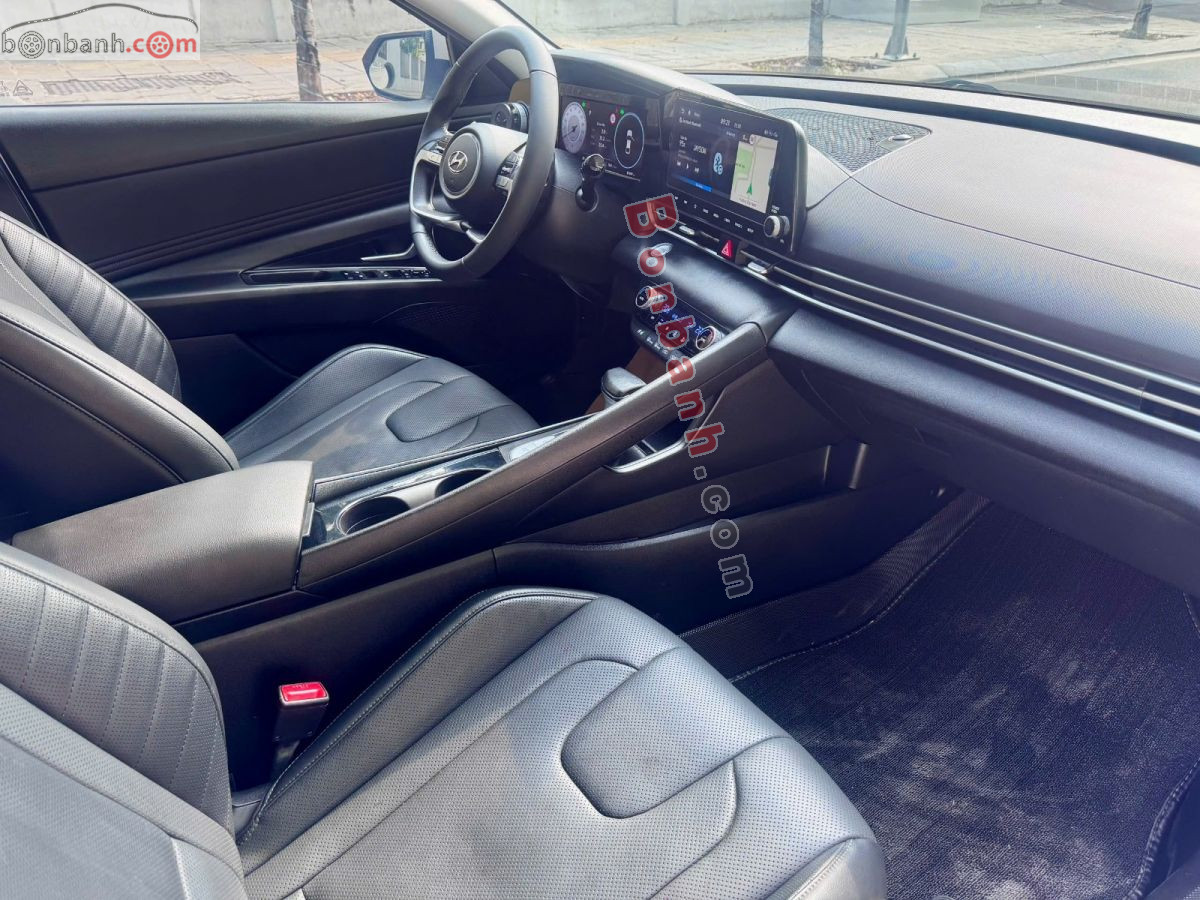 Bán ô tô Hyundai Elantra 2.0 AT - 2022 - xe cũ