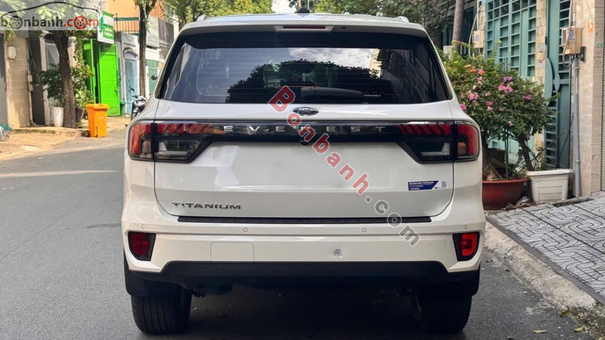 Bán ô tô Ford Everest Titanium 2.0L 4x2 AT - 2024 - xe cũ