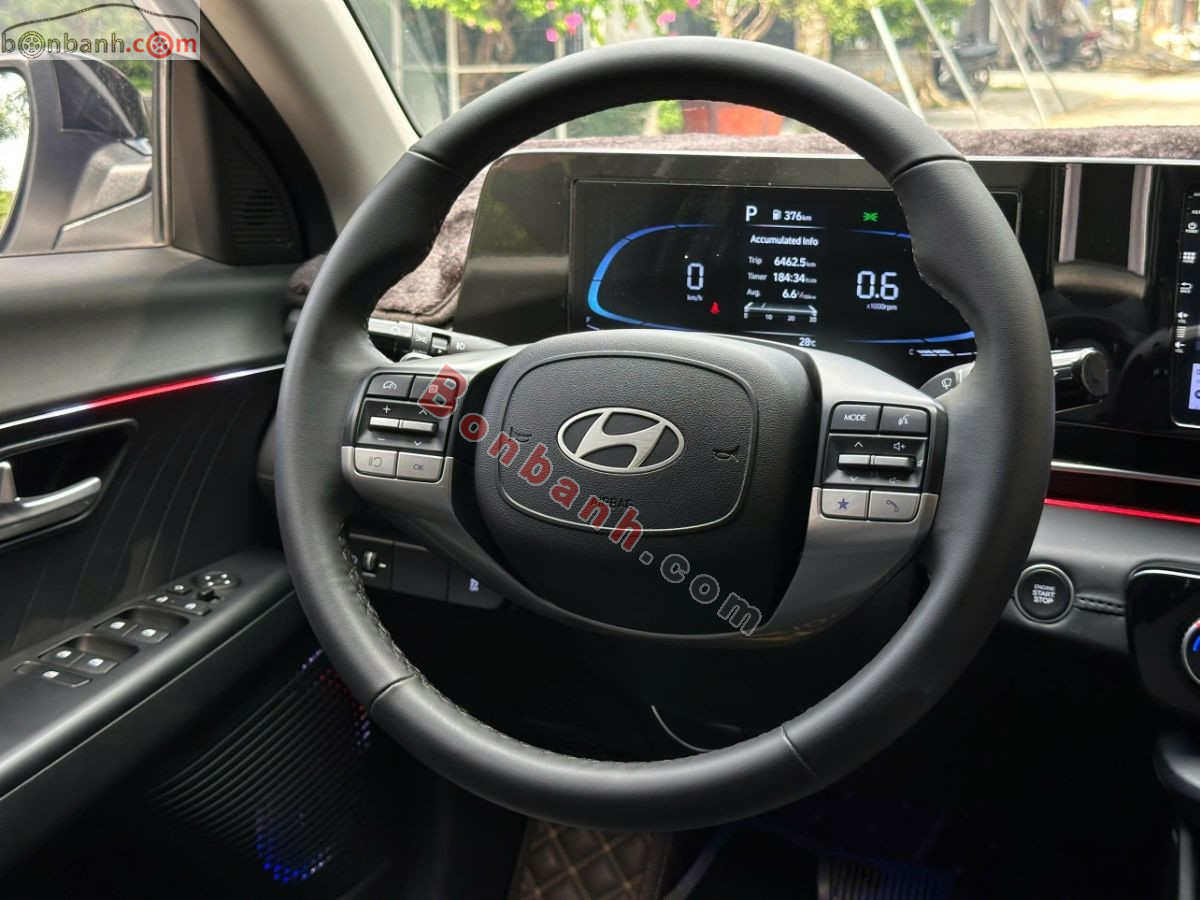 Bán ô tô Hyundai Accent Đặc biệt 1.5 AT - 2024 - xe cũ
