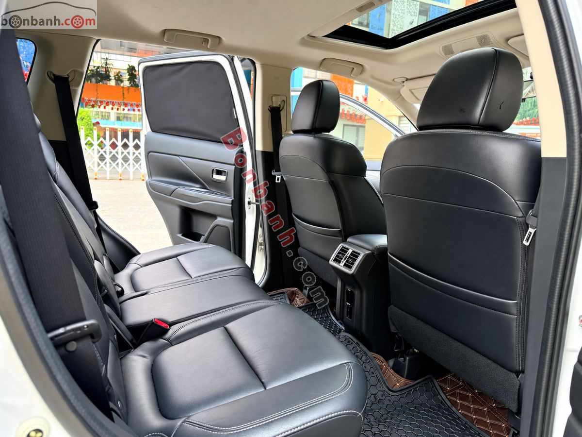Bán ô tô Mitsubishi Outlander Premium 2.0 CVT - 2021 - xe cũ