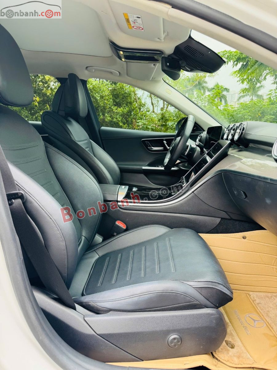 Bán ô tô Mercedes Benz C class C300 AMG - 2023 - xe cũ