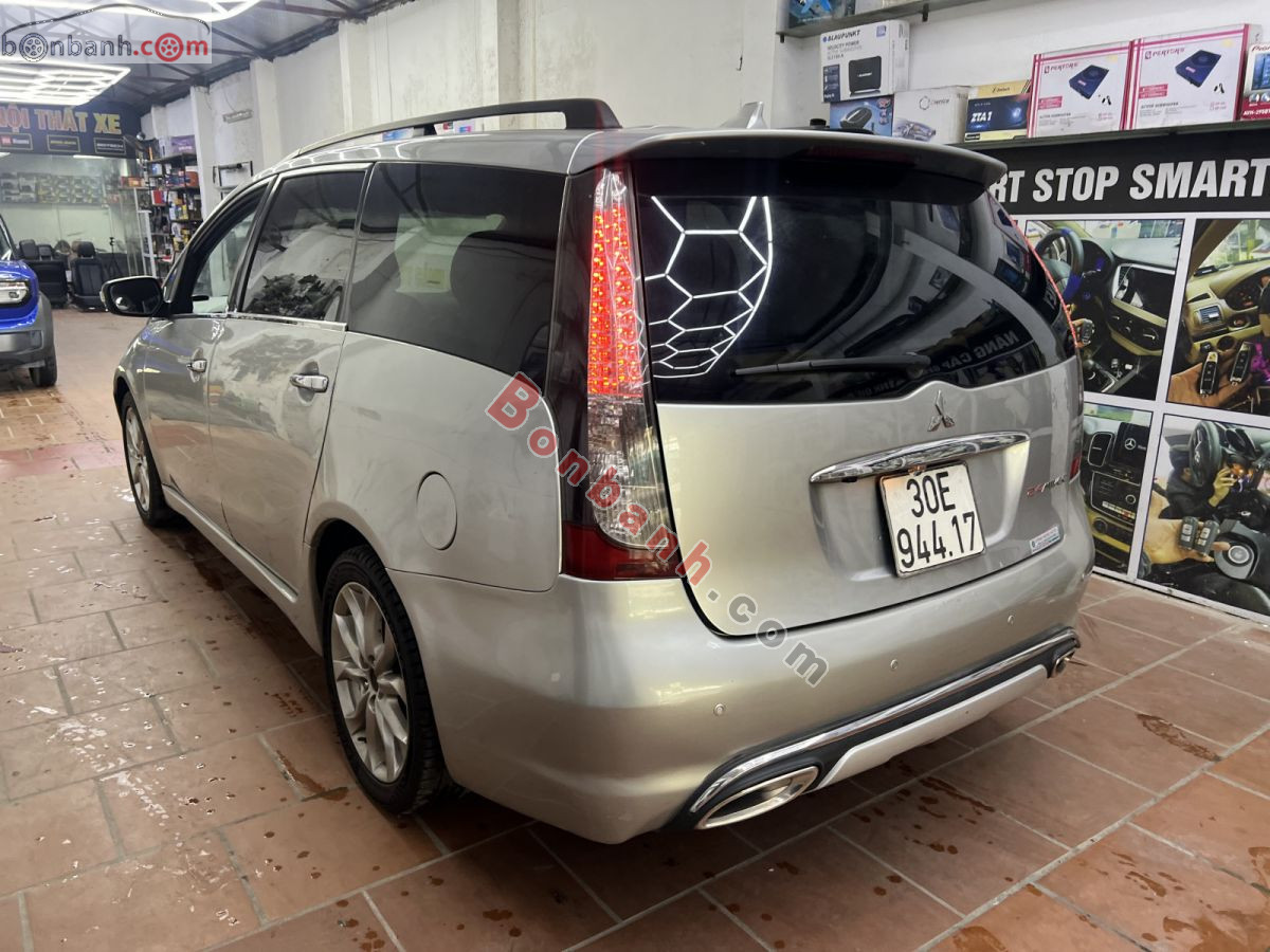 Bán ô tô Mitsubishi Grandis 2.4 AT - 2005 - xe cũ