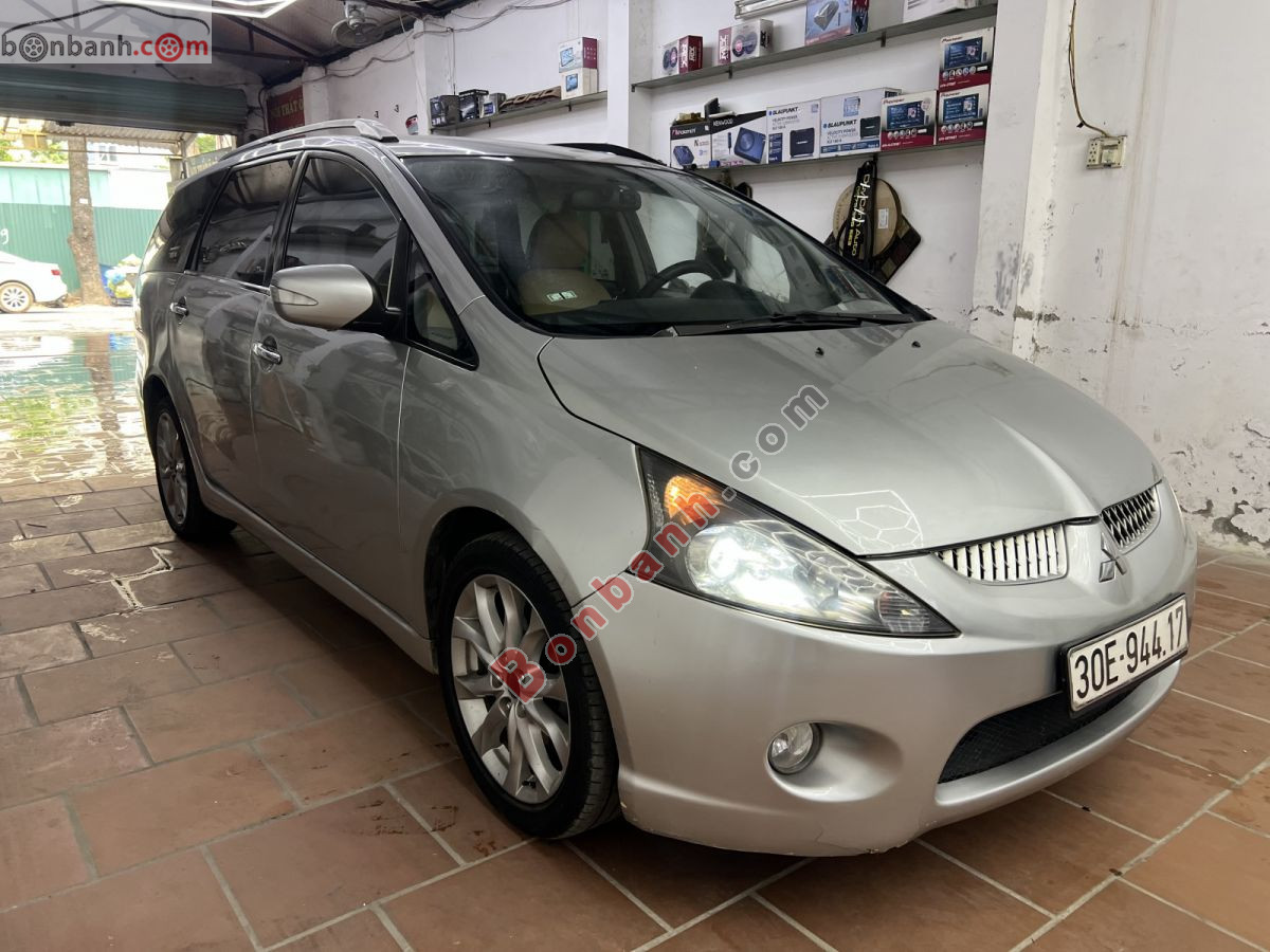 Bán ô tô Mitsubishi Grandis 2.4 AT - 2005 - xe cũ