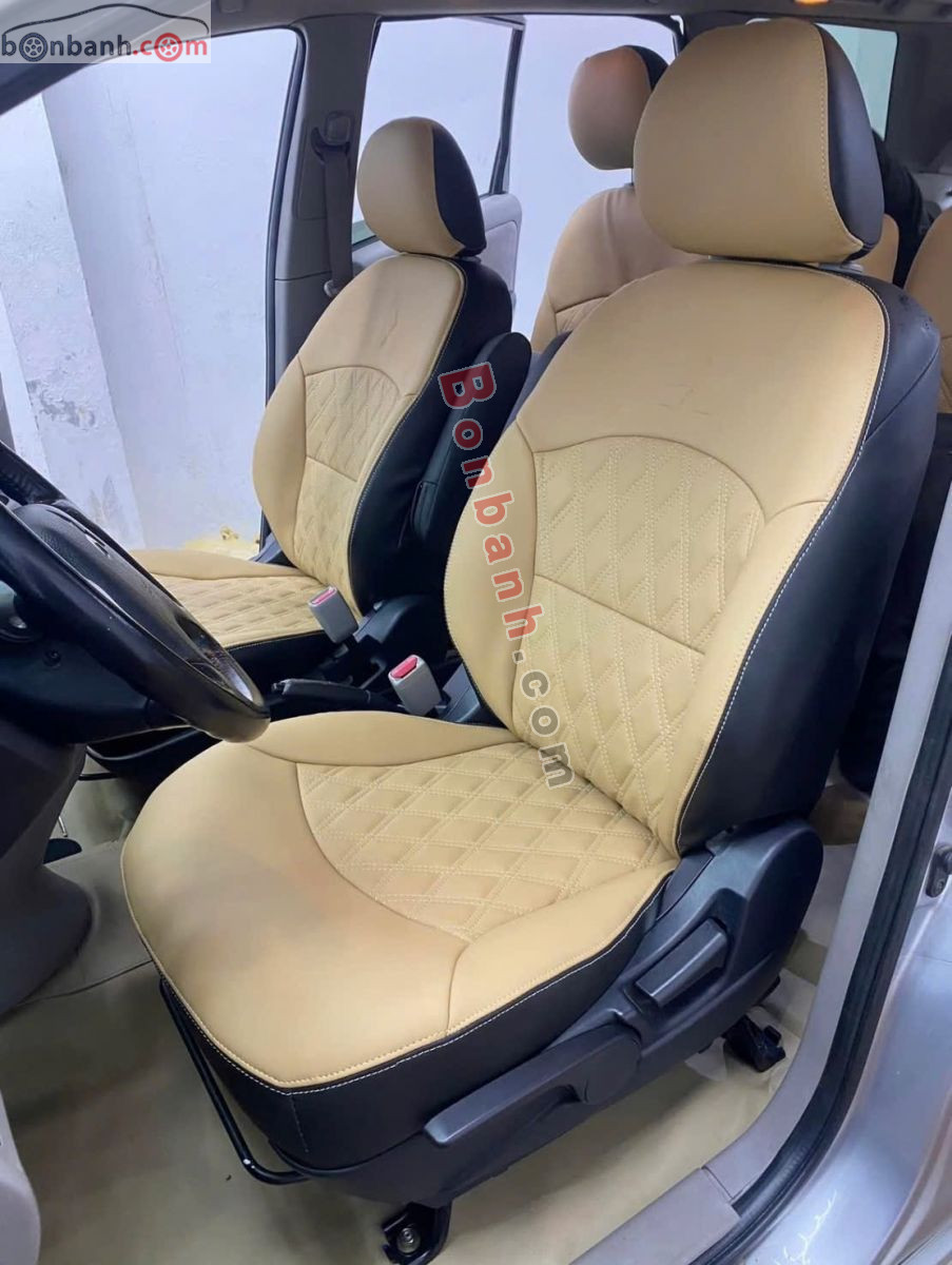 Bán ô tô Mitsubishi Grandis 2.4 AT - 2005 - xe cũ