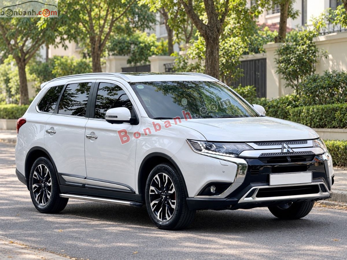 Bán ô tô Mitsubishi Outlander Premium 2.0 CVT - 2024 - xe cũ