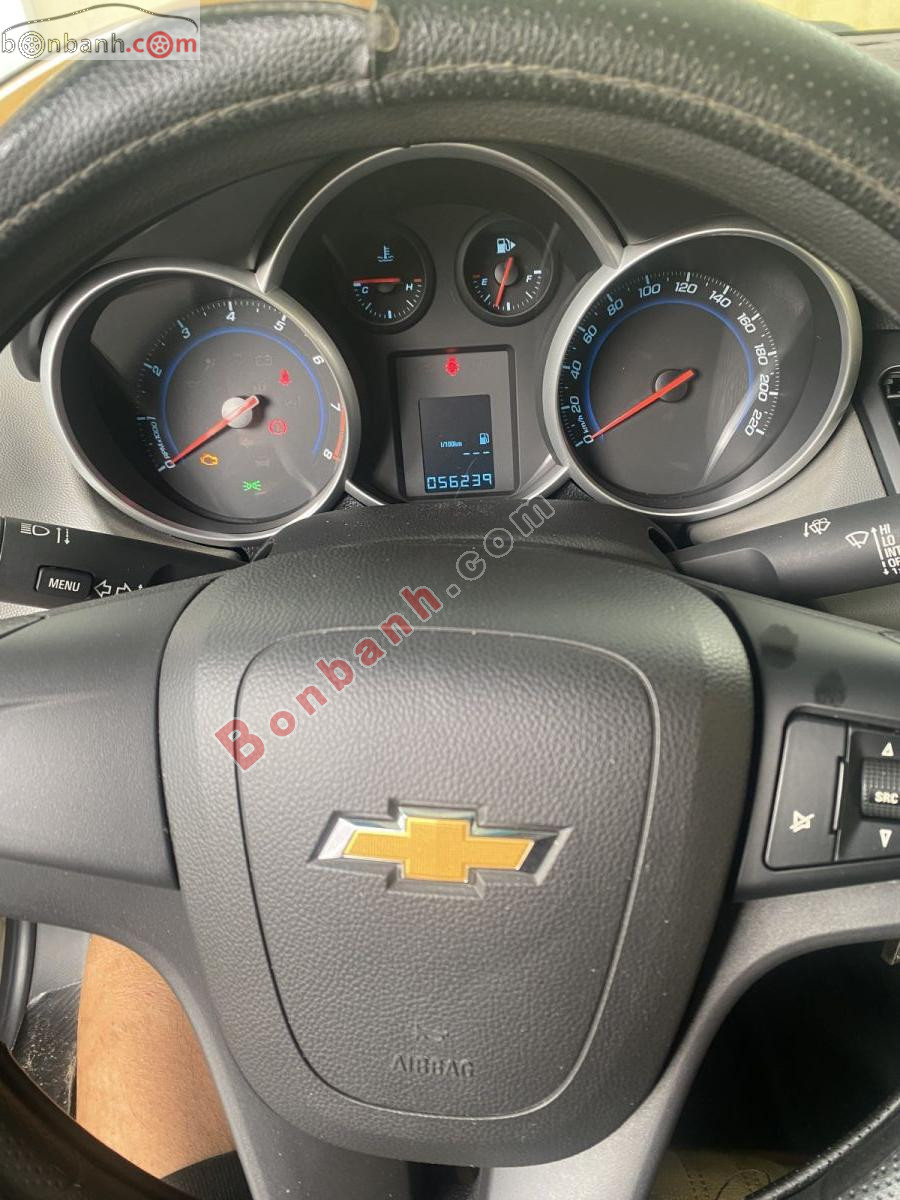 Bán ô tô Chevrolet Cruze LT 1.6 MT - 2016 - xe cũ