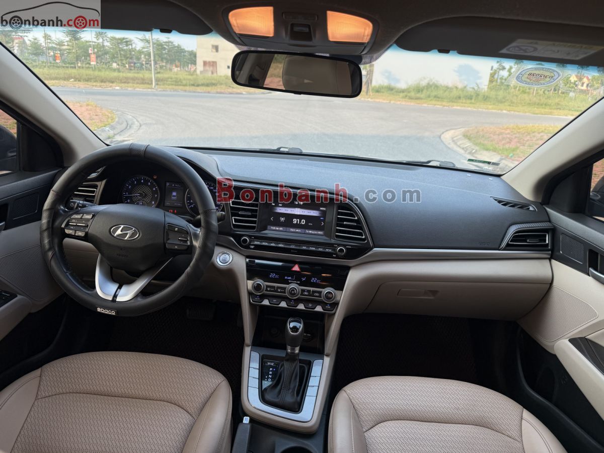 Bán ô tô Hyundai Elantra 1.6 AT - 2019 - xe cũ
