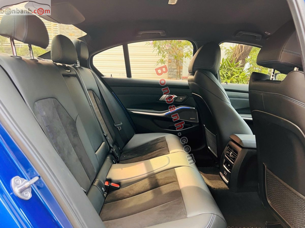 Bán ô tô BMW 3 Series 320i M Sport - 2022 - xe cũ