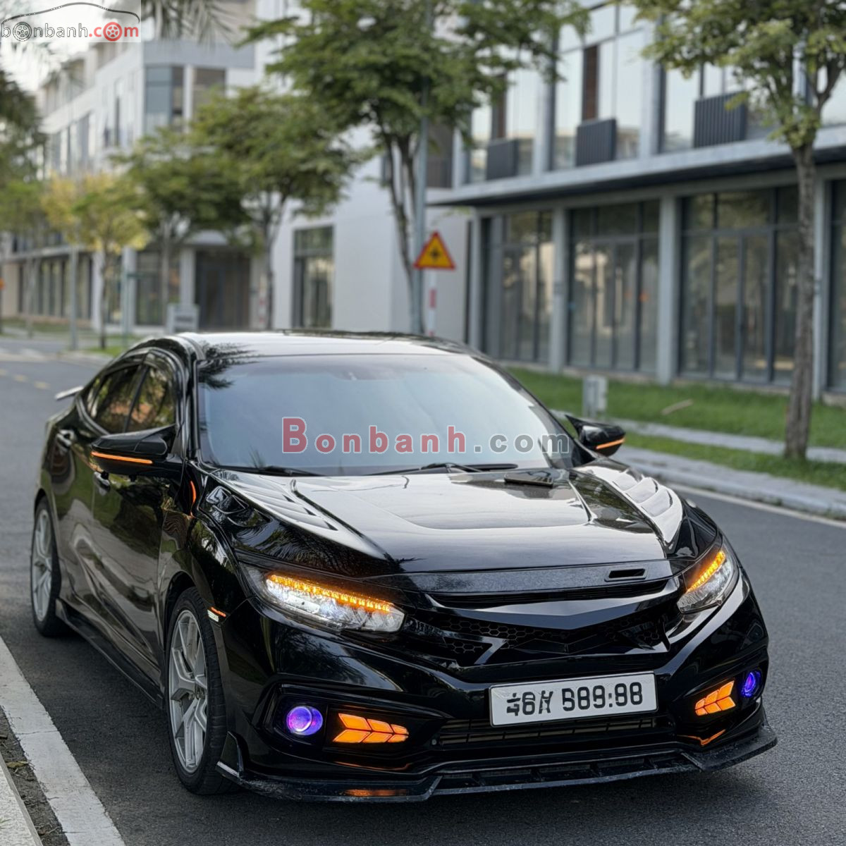 Bán ô tô Honda Civic RS 1.5 AT - 2019 - xe cũ
