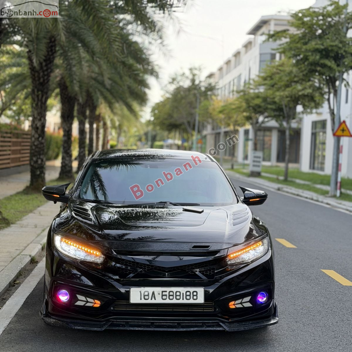 Bán ô tô Honda Civic RS 1.5 AT - 2019 - xe cũ