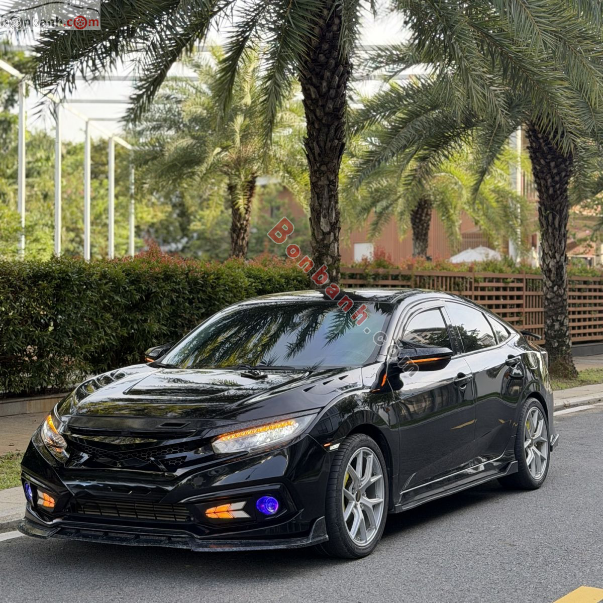 Bán ô tô Honda Civic RS 1.5 AT - 2019 - xe cũ