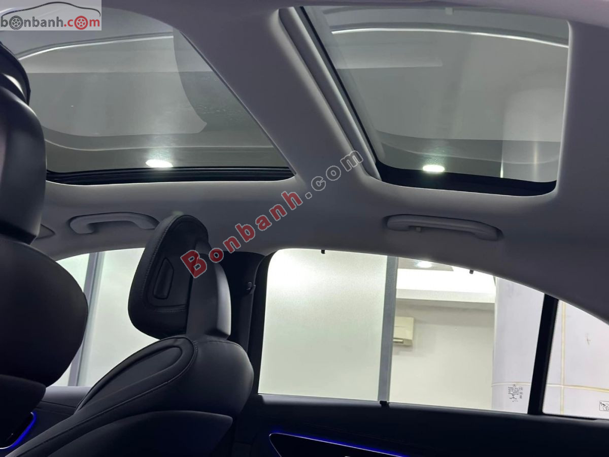 Bán ô tô Mercedes Benz C class C300 AMG - 2025 - xe cũ