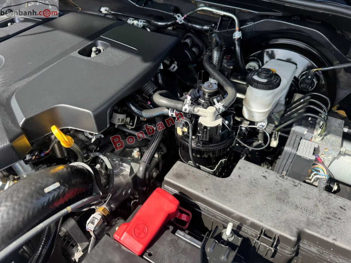 Bán ô tô Toyota Hilux 2.8L 4x4 AT - 2021 - xe cũ