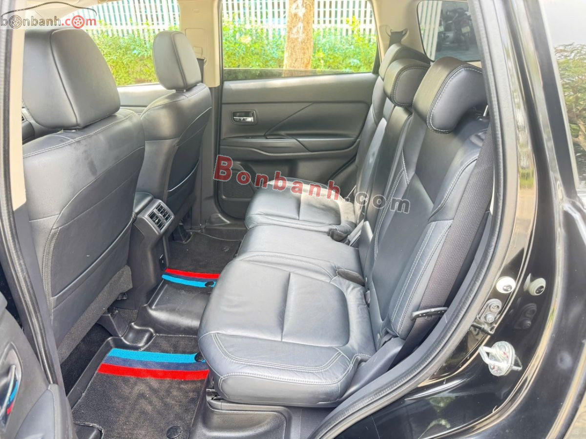 Bán ô tô Mitsubishi Outlander 2.0 CVT Premium - 2020 - xe cũ