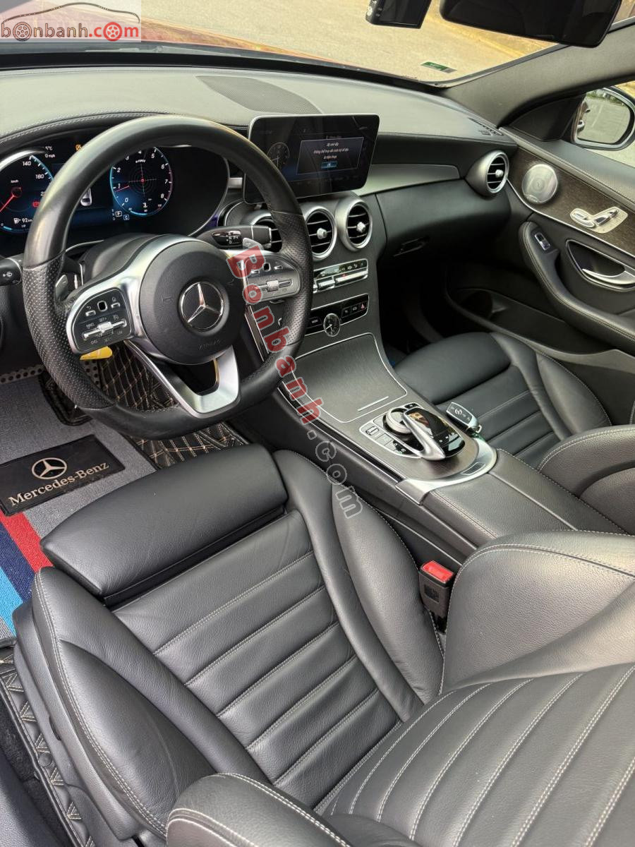 Bán ô tô Mercedes Benz C class C300 AMG - 2019 - xe cũ
