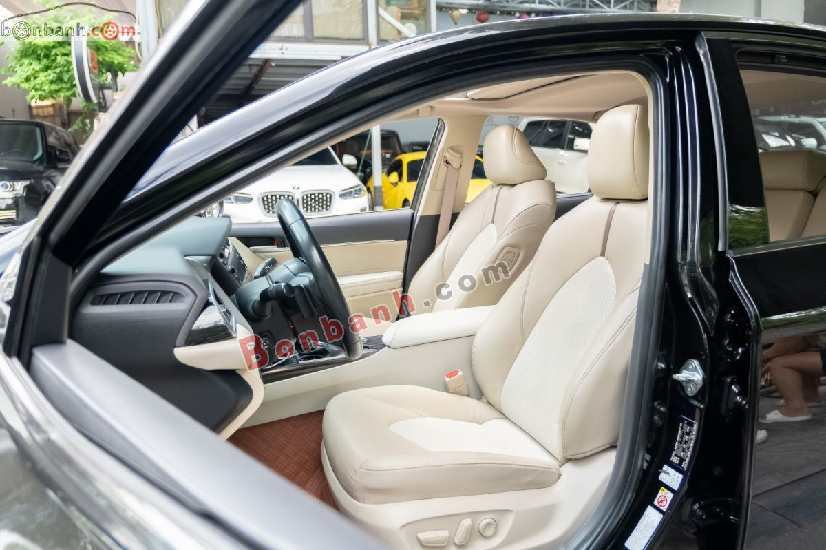 Bán ô tô Toyota Camry 2.5Q - 2020 - xe cũ