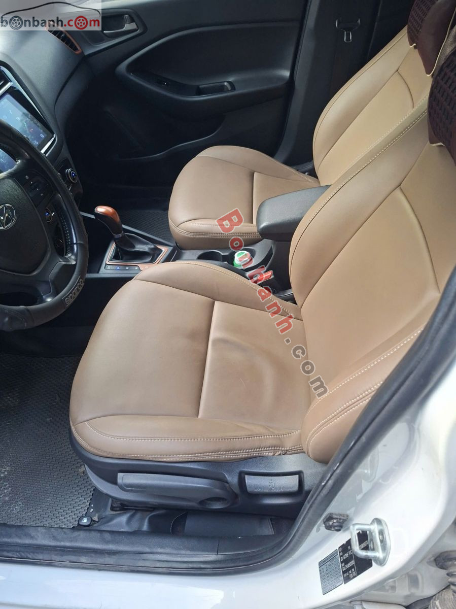 Bán ô tô Hyundai i20 Active 1.4 AT - 2015 - xe cũ