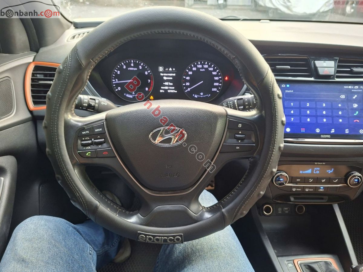 Bán ô tô Hyundai i20 Active 1.4 AT - 2015 - xe cũ