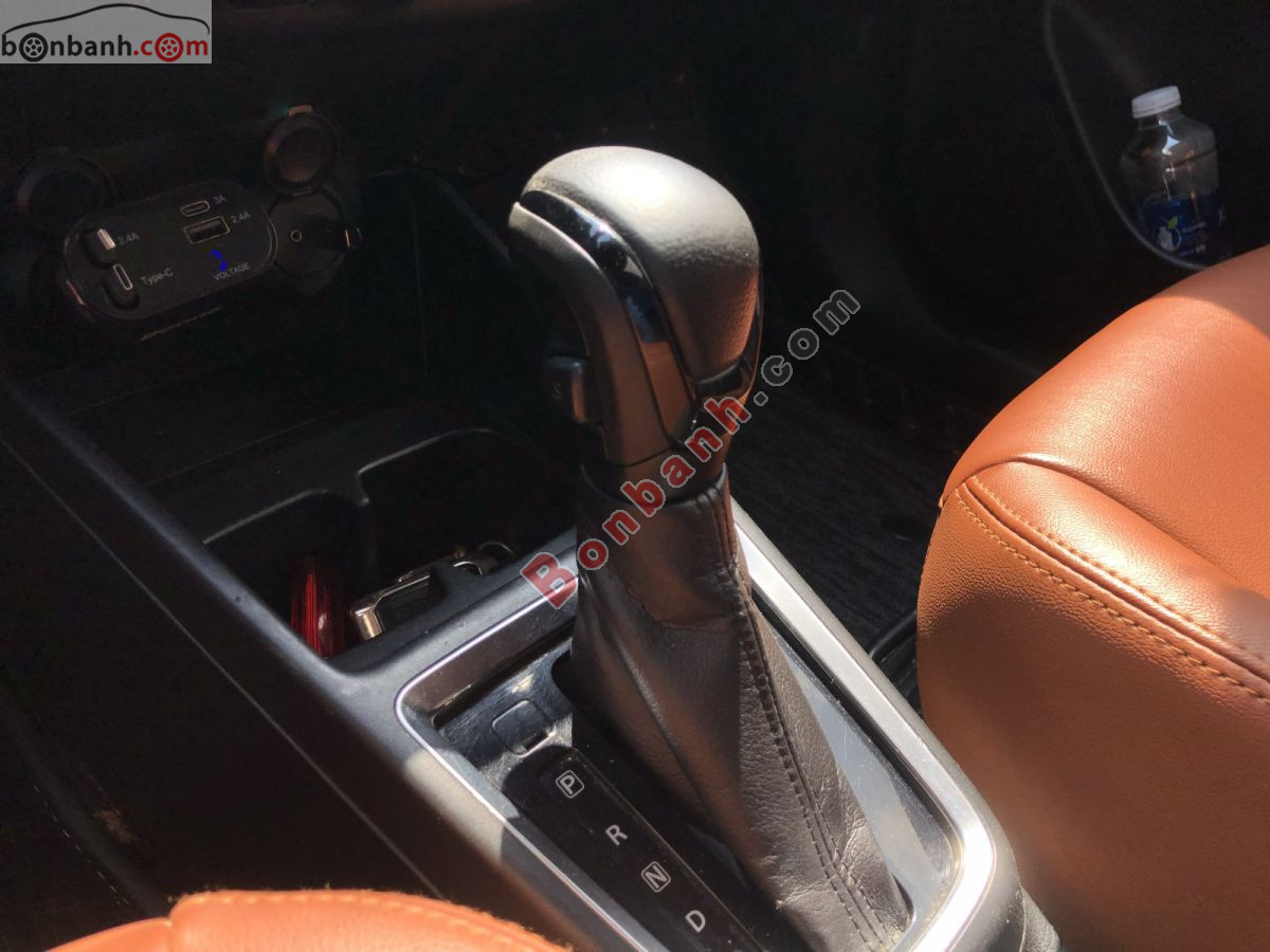 Bán ô tô Suzuki Swift GLX 1.2 AT - 2019 - xe cũ