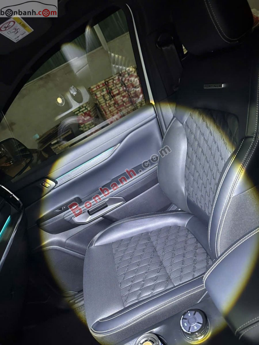 Bán ô tô Ford Everest Platinum 2.0L 4x4 AT - 2025 - xe cũ
