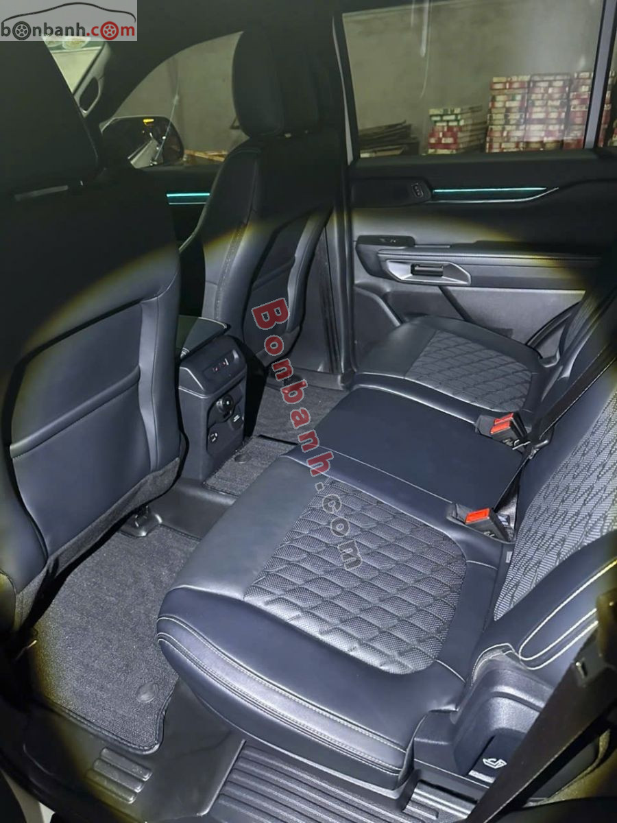 Bán ô tô Ford Everest Platinum 2.0L 4x4 AT - 2025 - xe cũ