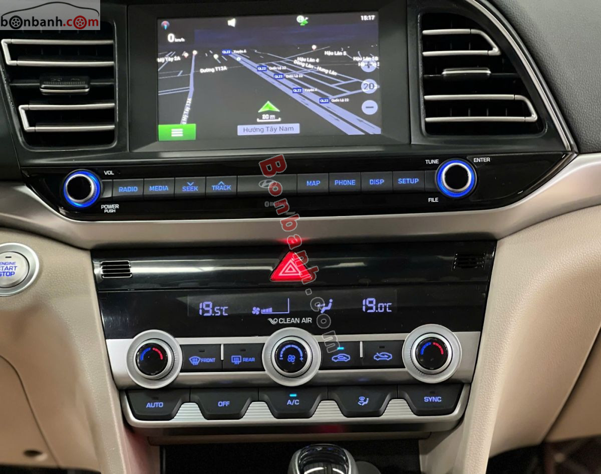 Bán ô tô Hyundai Elantra 2.0 AT - 2020 - xe cũ