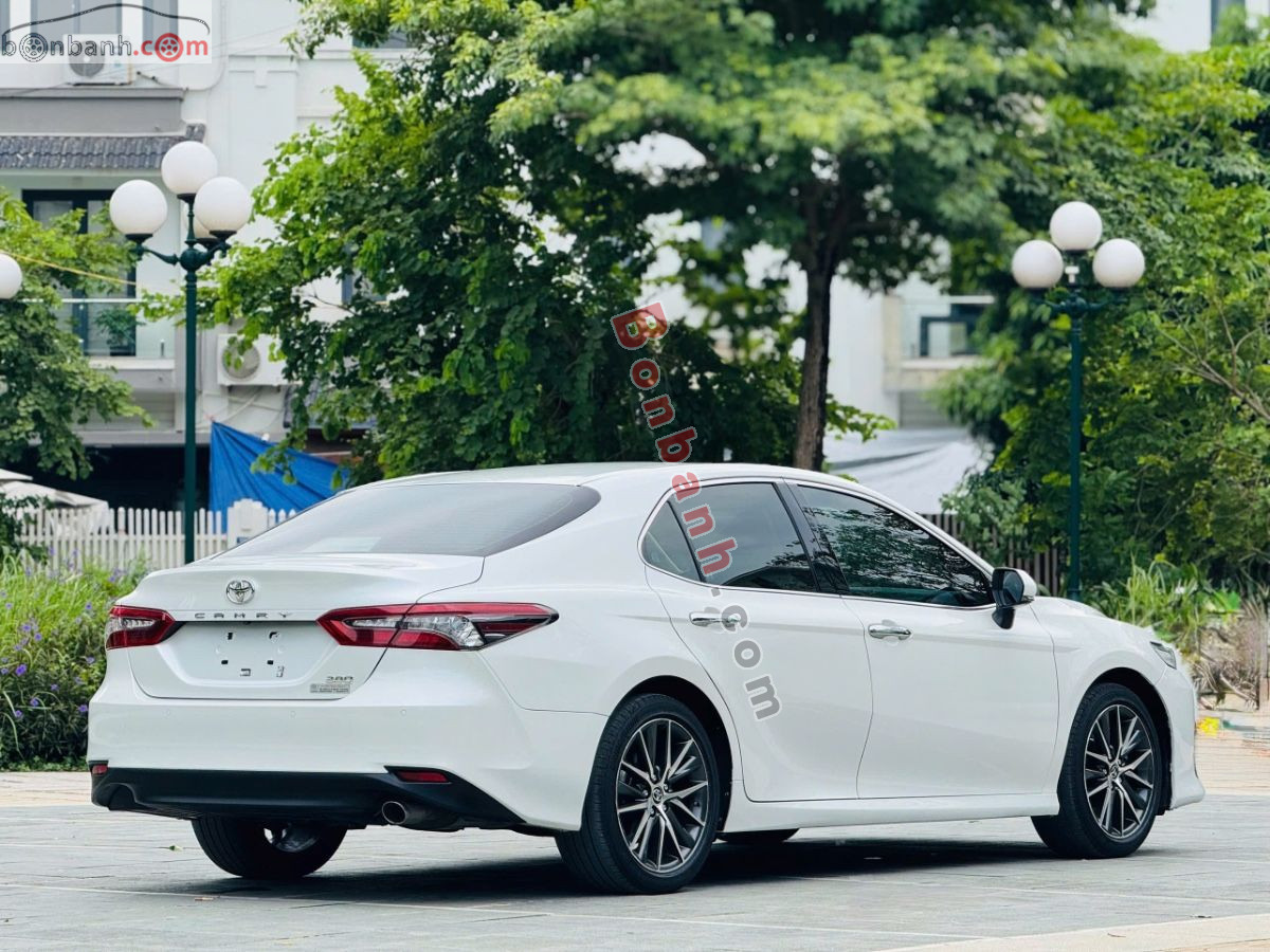 Bán ô tô Toyota Camry 2.0Q - 2022 - xe cũ