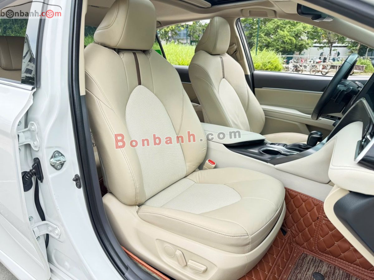 Bán ô tô Toyota Camry 2.0Q - 2022 - xe cũ