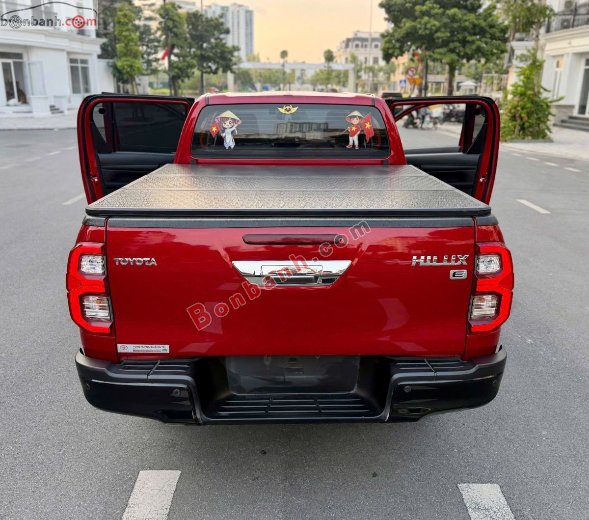Bán ô tô Toyota Hilux 2.4L 4x2 AT - 2024 - xe cũ
