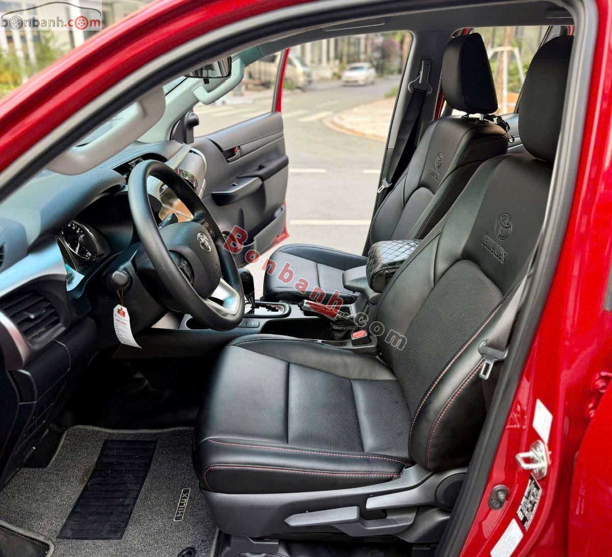 Bán ô tô Toyota Hilux 2.4L 4x2 AT - 2024 - xe cũ
