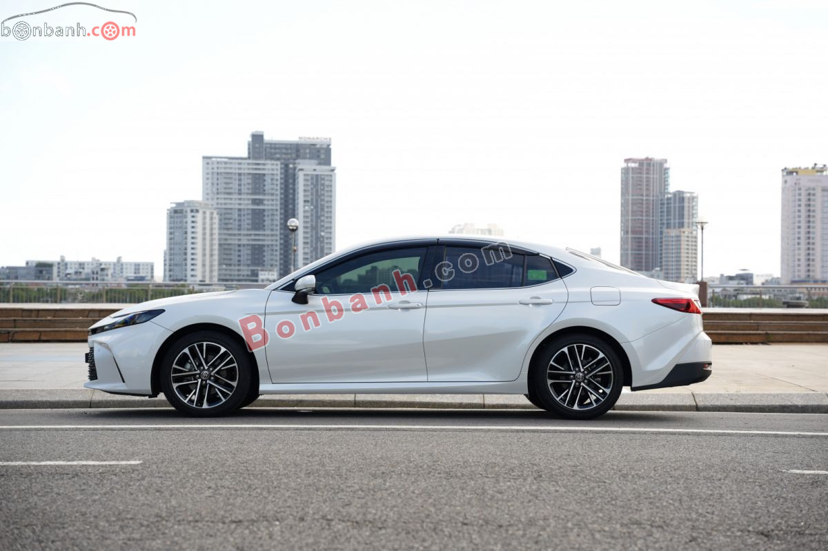 Bán ô tô Toyota Camry 2.0Q - 2025 - xe cũ