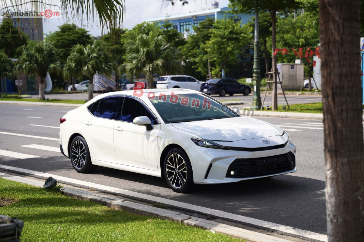 Bán ô tô Toyota Camry 2.0Q - 2025 - xe cũ