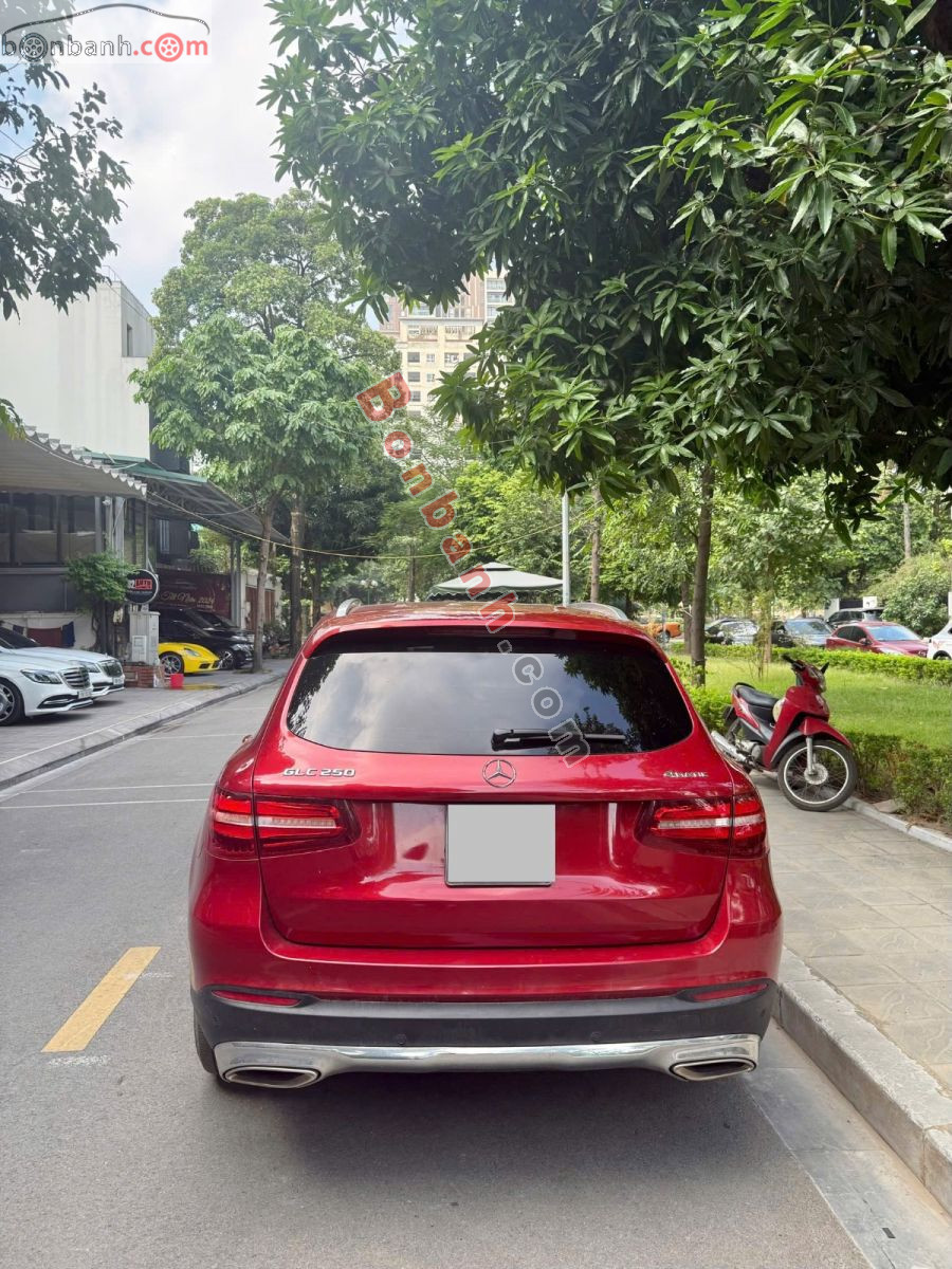 Bán ô tô Mercedes Benz GLC 250 4Matic - 2017 - xe cũ