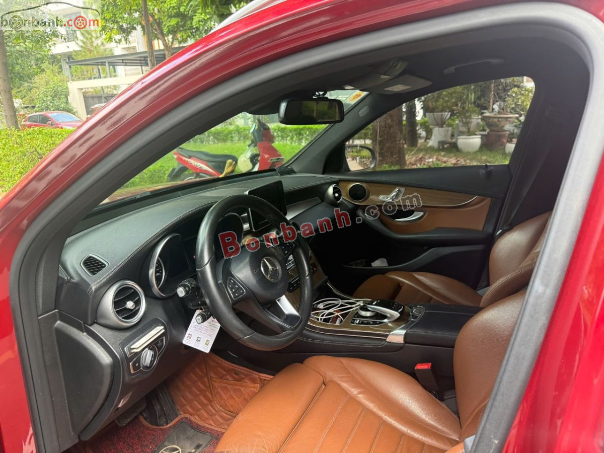 Bán ô tô Mercedes Benz GLC 250 4Matic - 2017 - xe cũ
