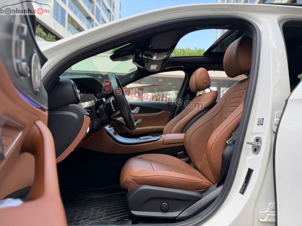 Bán ô tô Mercedes Benz E class E300 AMG - 2022 - xe cũ