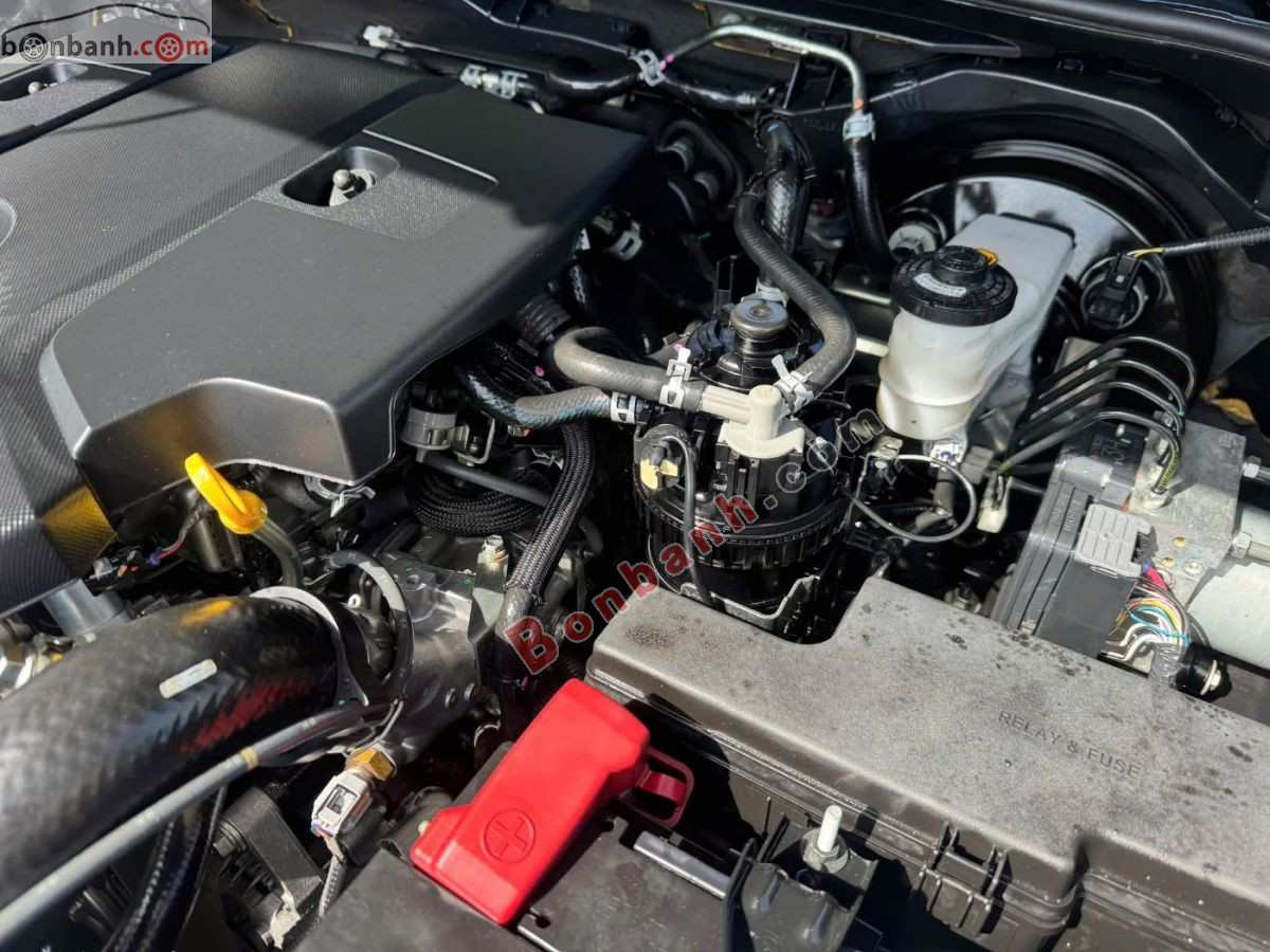 Bán ô tô Toyota Hilux 2.8L 4x4 AT - 2021 - xe cũ