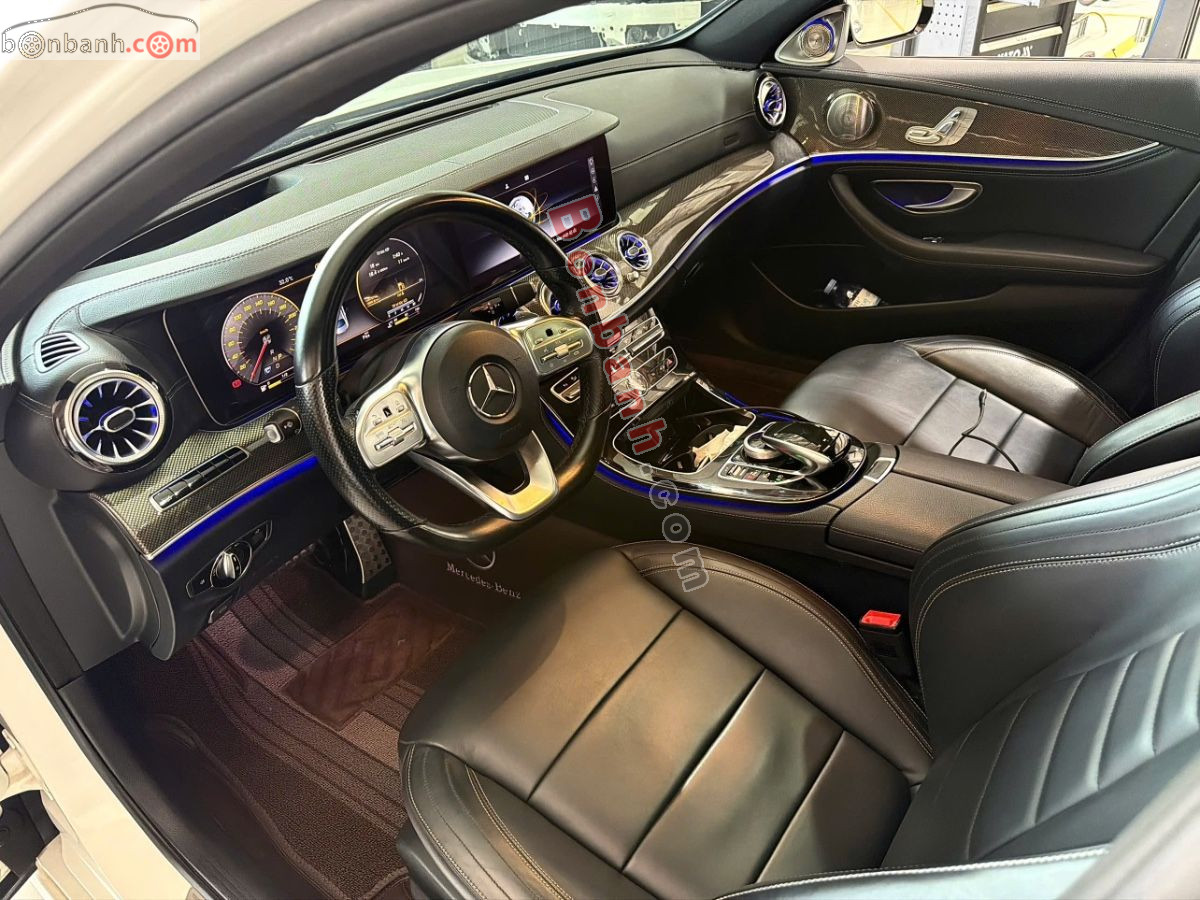 Bán ô tô Mercedes Benz E class E300 AMG - 2019 - xe cũ