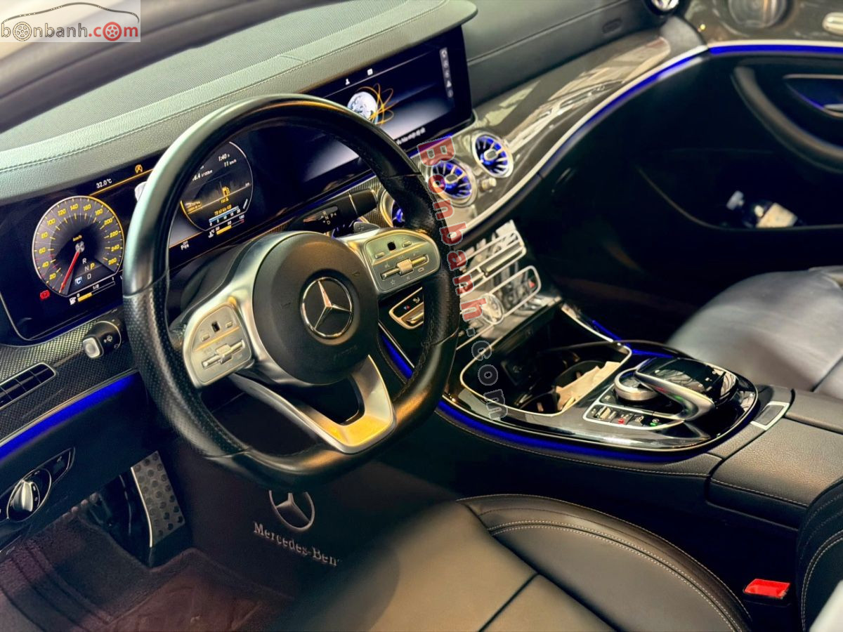 Bán ô tô Mercedes Benz E class E300 AMG - 2019 - xe cũ