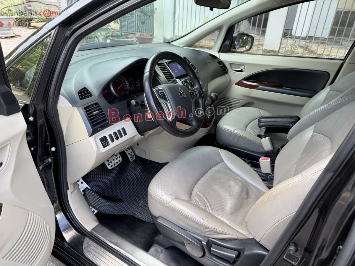 Bán ô tô Mitsubishi Grandis 2.4 AT - 2008 - xe cũ