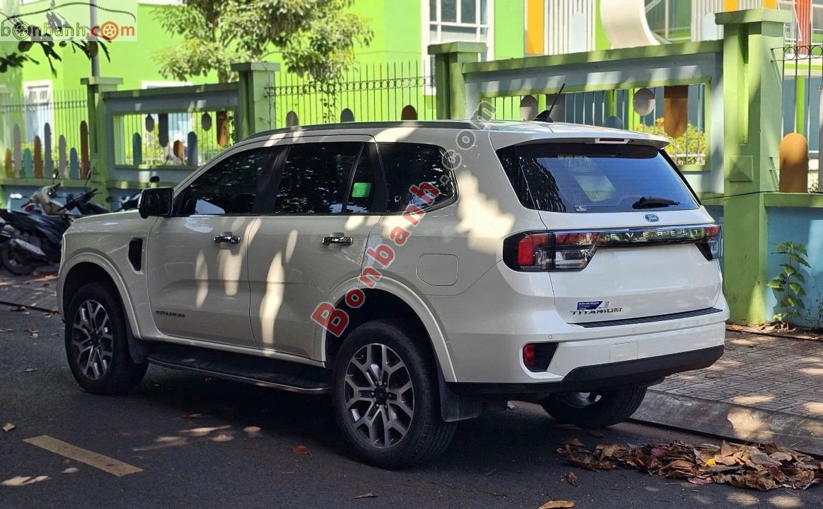 Bán ô tô Ford Everest Titanium 2.0L 4x2 AT - 2024 - xe cũ