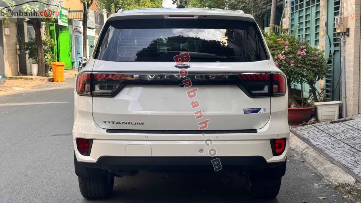 Bán ô tô Ford Everest Titanium 2.0L 4x2 AT - 2024 - xe cũ