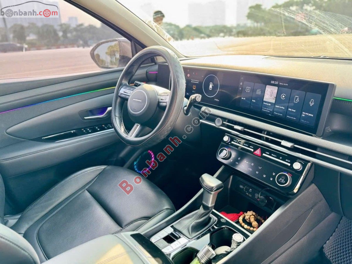 Bán ô tô Hyundai Tucson 2.0 AT Đặc biệt - 2025 - xe cũ