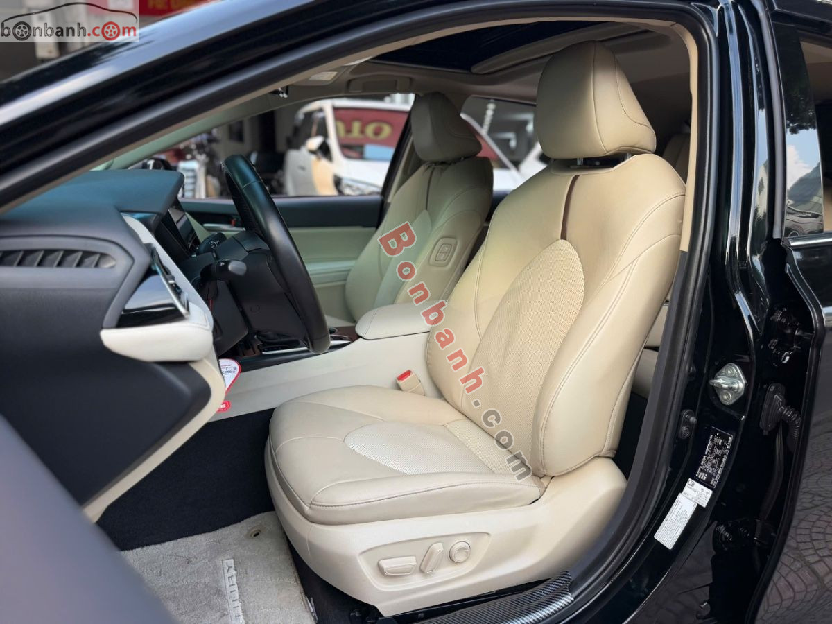 Bán ô tô Toyota Camry 2.5HV - 2021 - xe cũ