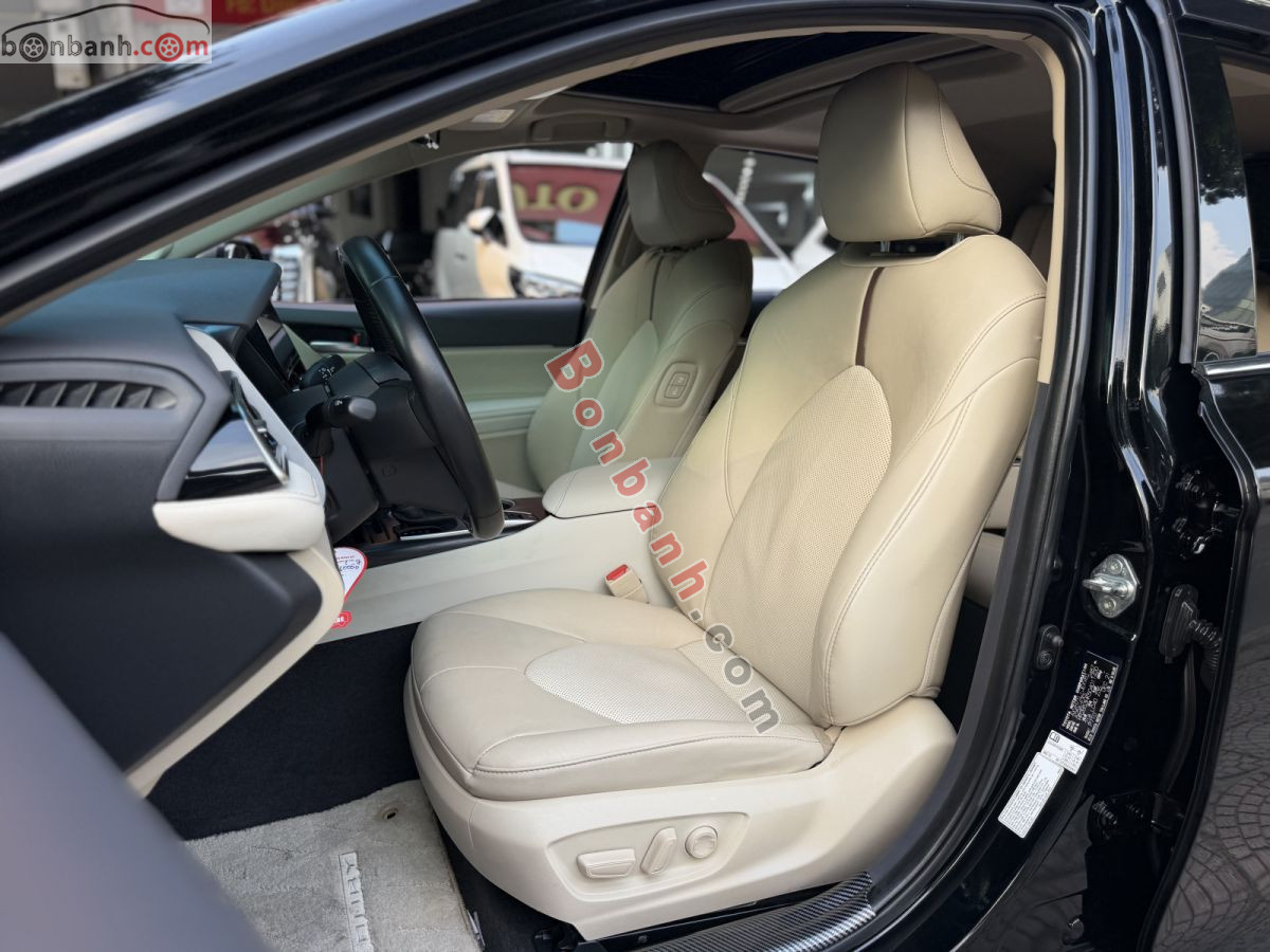 Bán ô tô Toyota Camry 2.5HV - 2021 - xe cũ