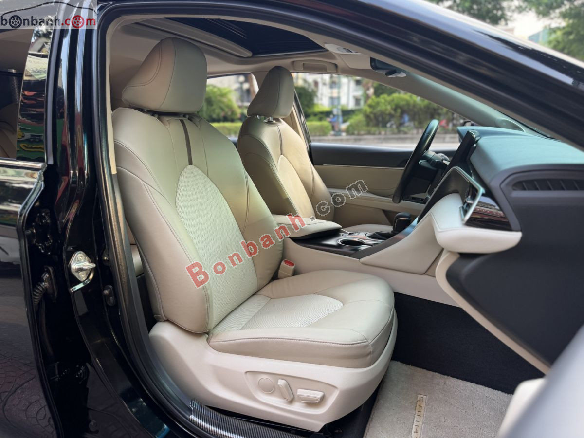 Bán ô tô Toyota Camry 2.5HV - 2021 - xe cũ