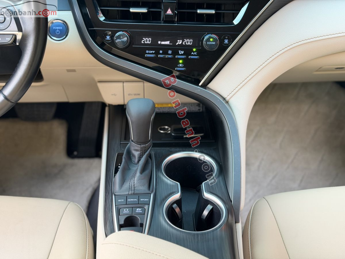 Bán ô tô Toyota Camry 2.5HV - 2021 - xe cũ